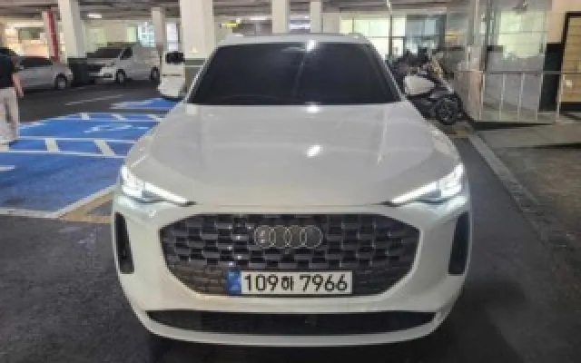수원중고차할부조회 Q5 (80A) 40 TFSI 콰트로 어드밴스드 매물 사진 17 - 2025/12 6,102km