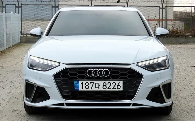 수원중고차할부조회 A4 (B9) 40 TFSI 프리미엄 매물 사진 12 - 2022/01 68,947km